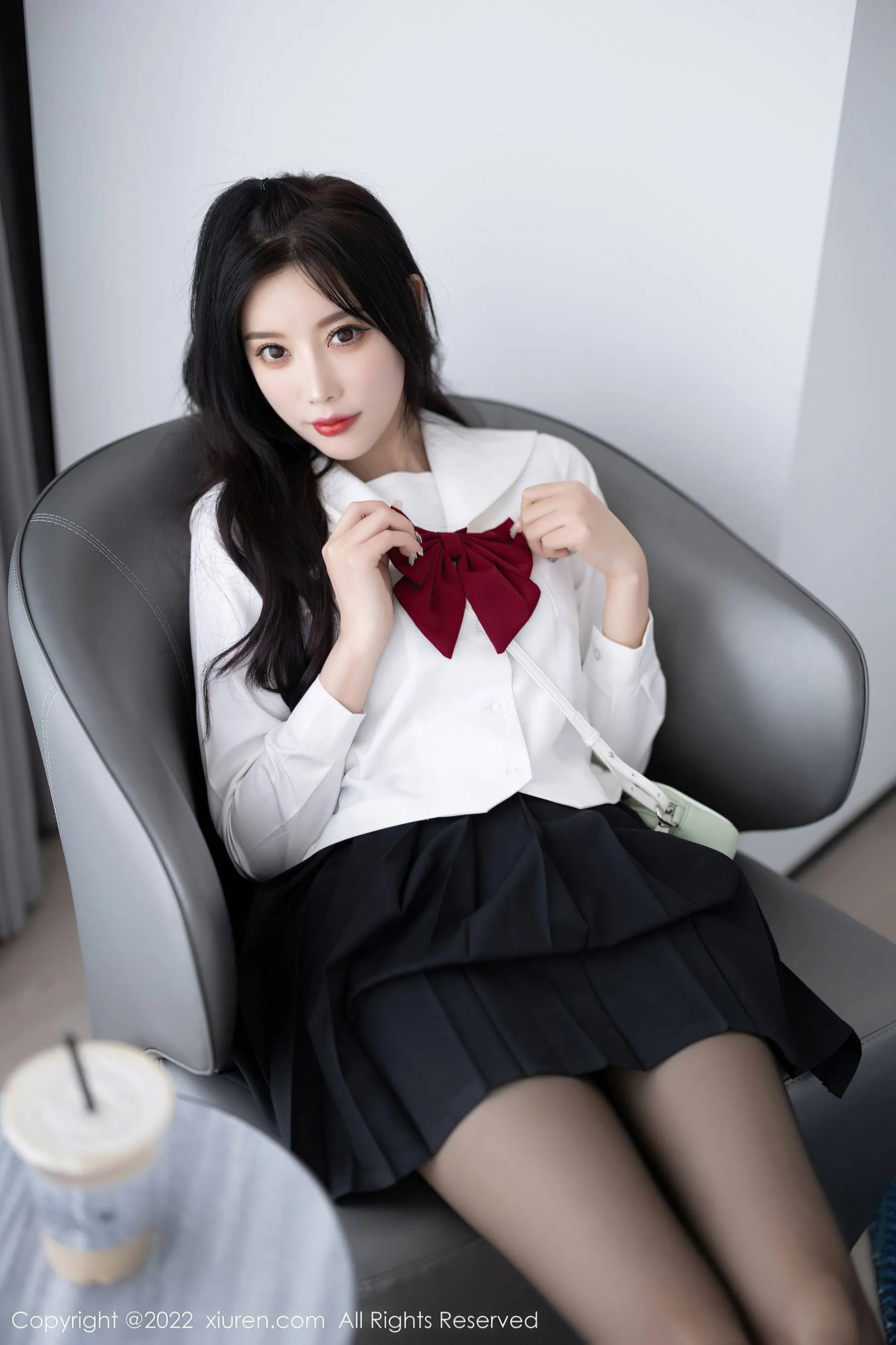 秀人网 No.5823 杨晨晨Yome 黑丝美臀