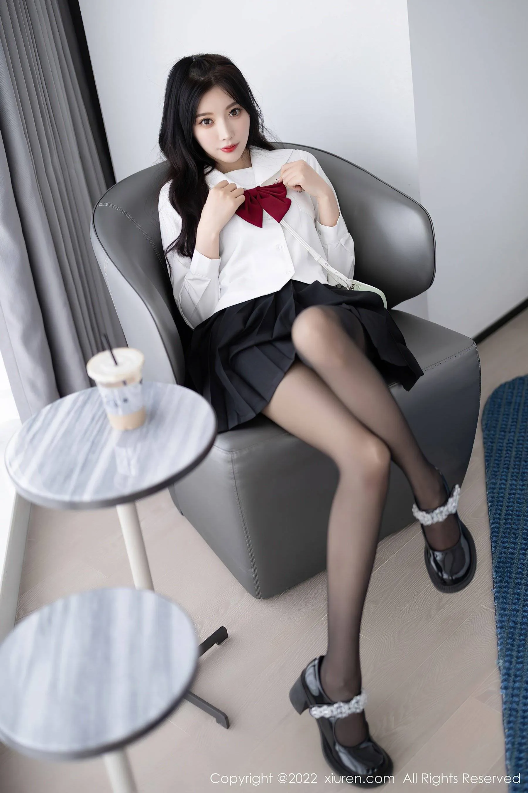 秀人网 No.5823 杨晨晨Yome 黑丝美臀