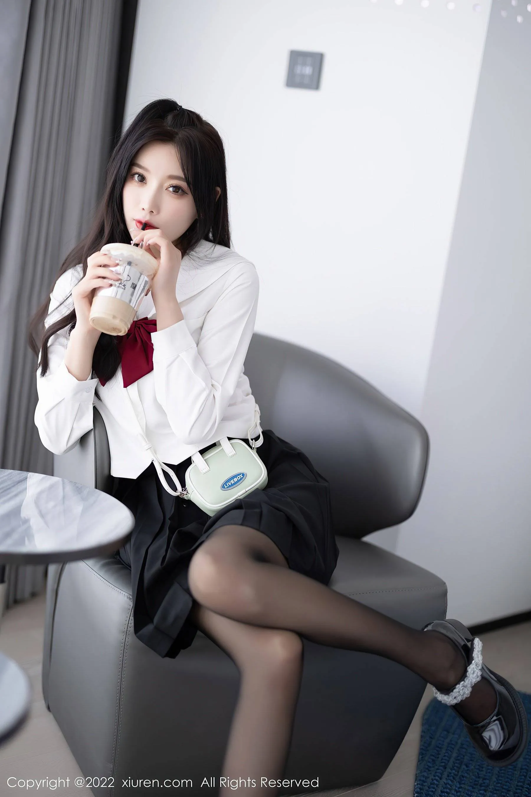 秀人网 No.5823 杨晨晨Yome 黑丝美臀