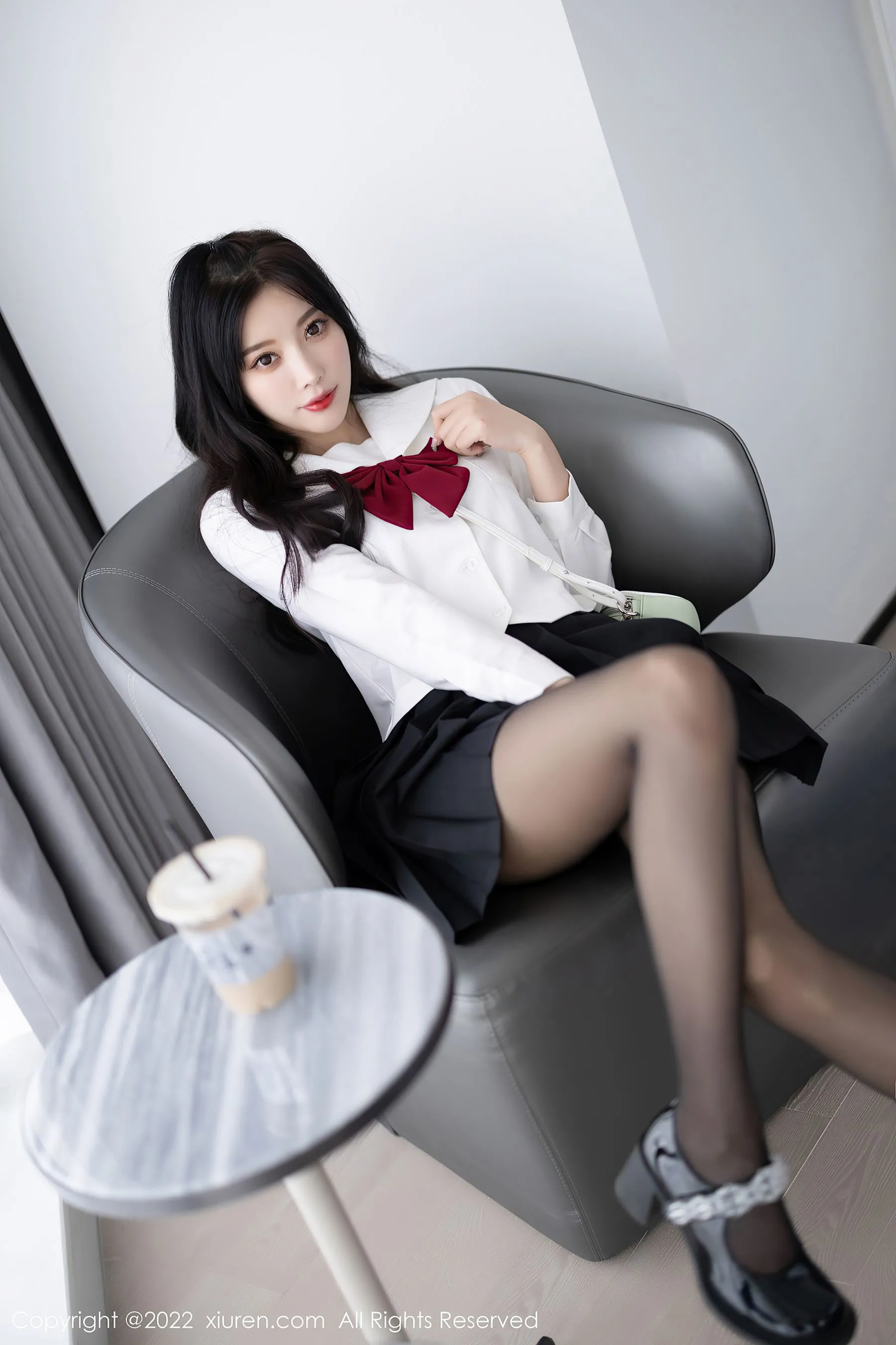 秀人网 No.5823 杨晨晨Yome 黑丝美臀