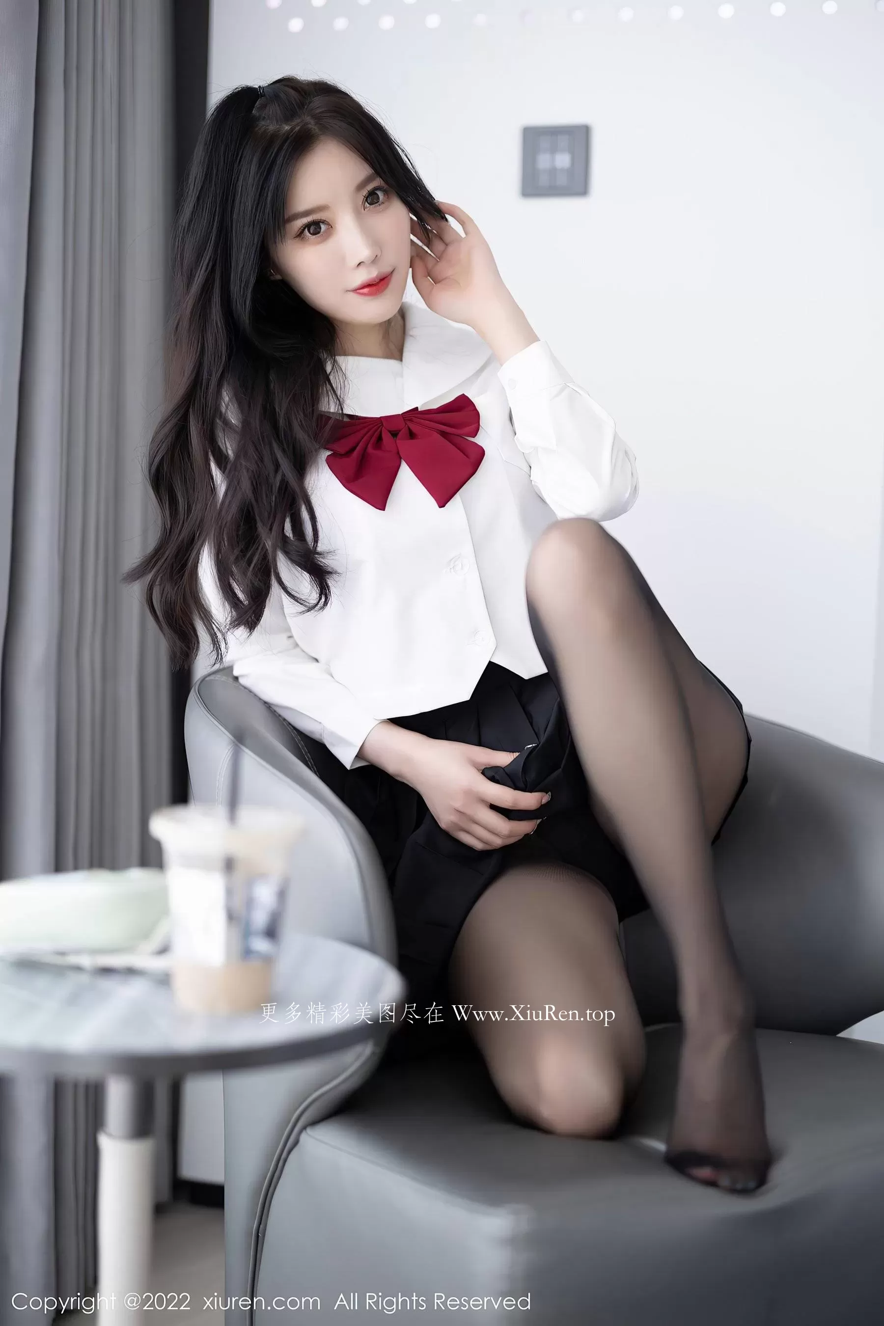 秀人网 No.5823 杨晨晨Yome 黑丝美臀