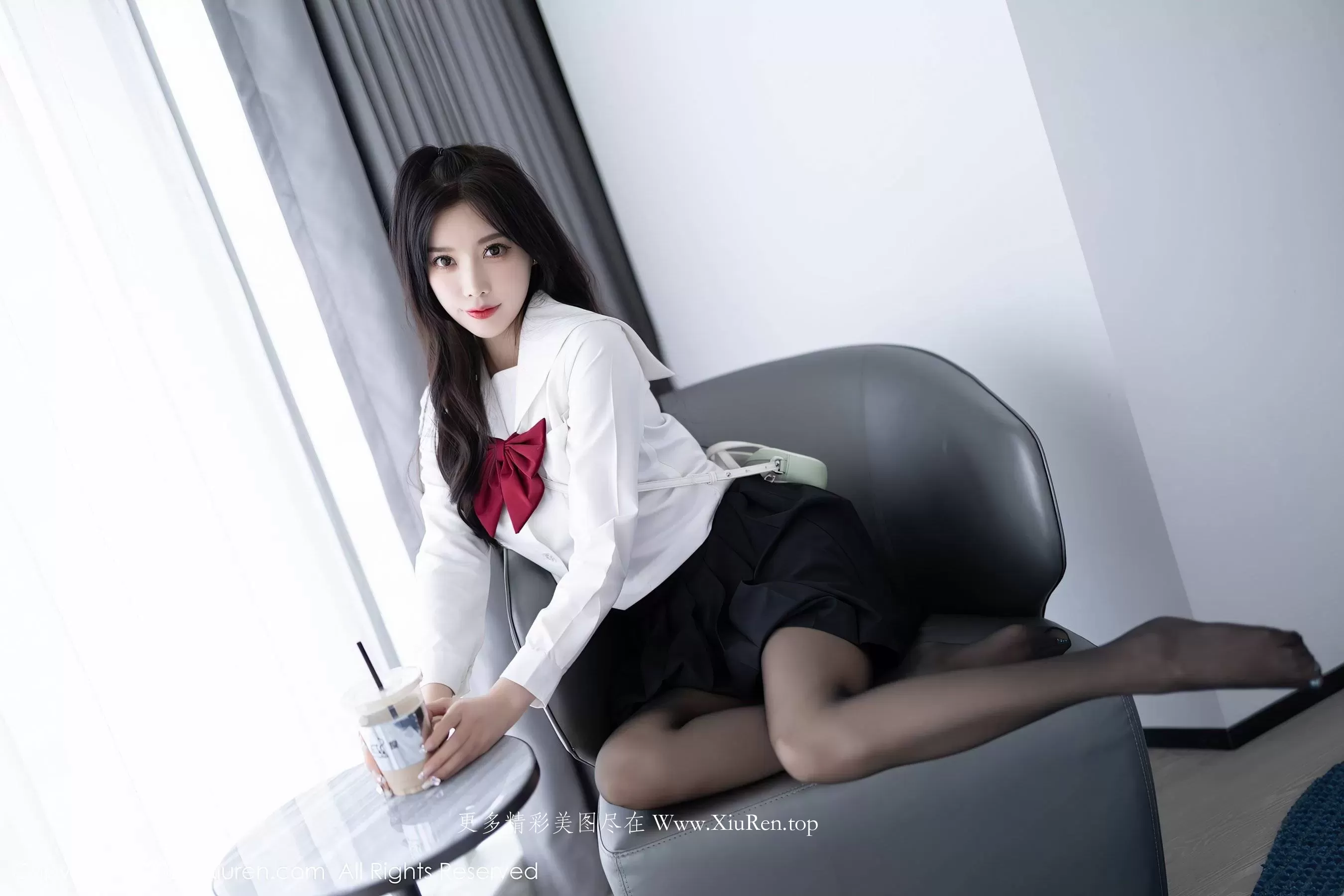 秀人网 No.5823 杨晨晨Yome 黑丝美臀