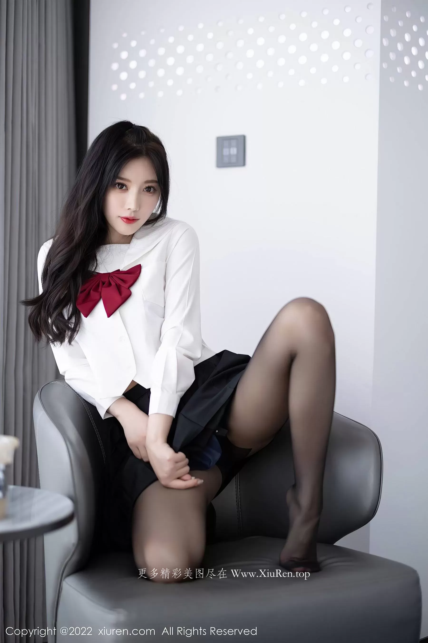 秀人网 No.5823 杨晨晨Yome 黑丝美臀
