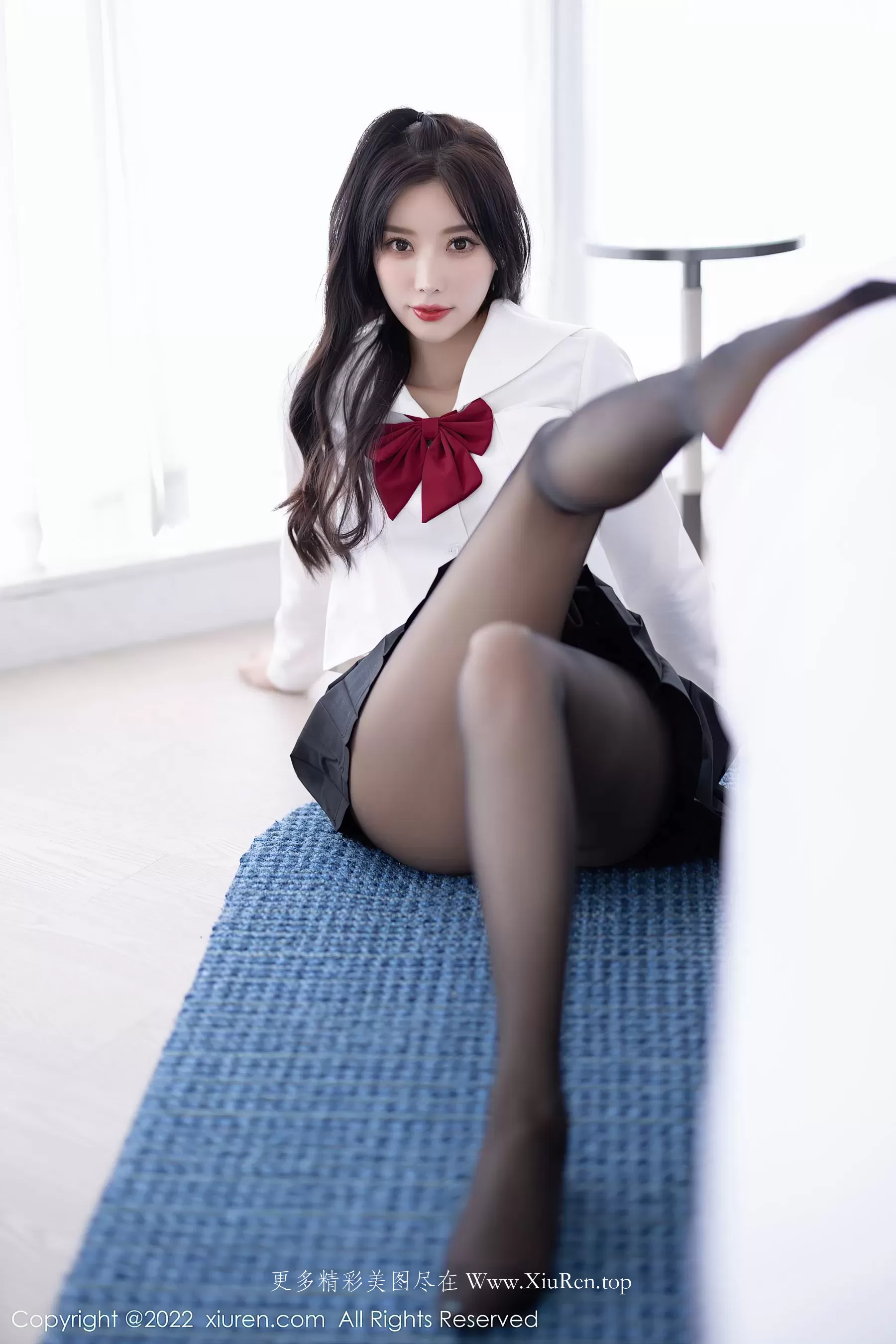 秀人网 No.5823 杨晨晨Yome 黑丝美臀