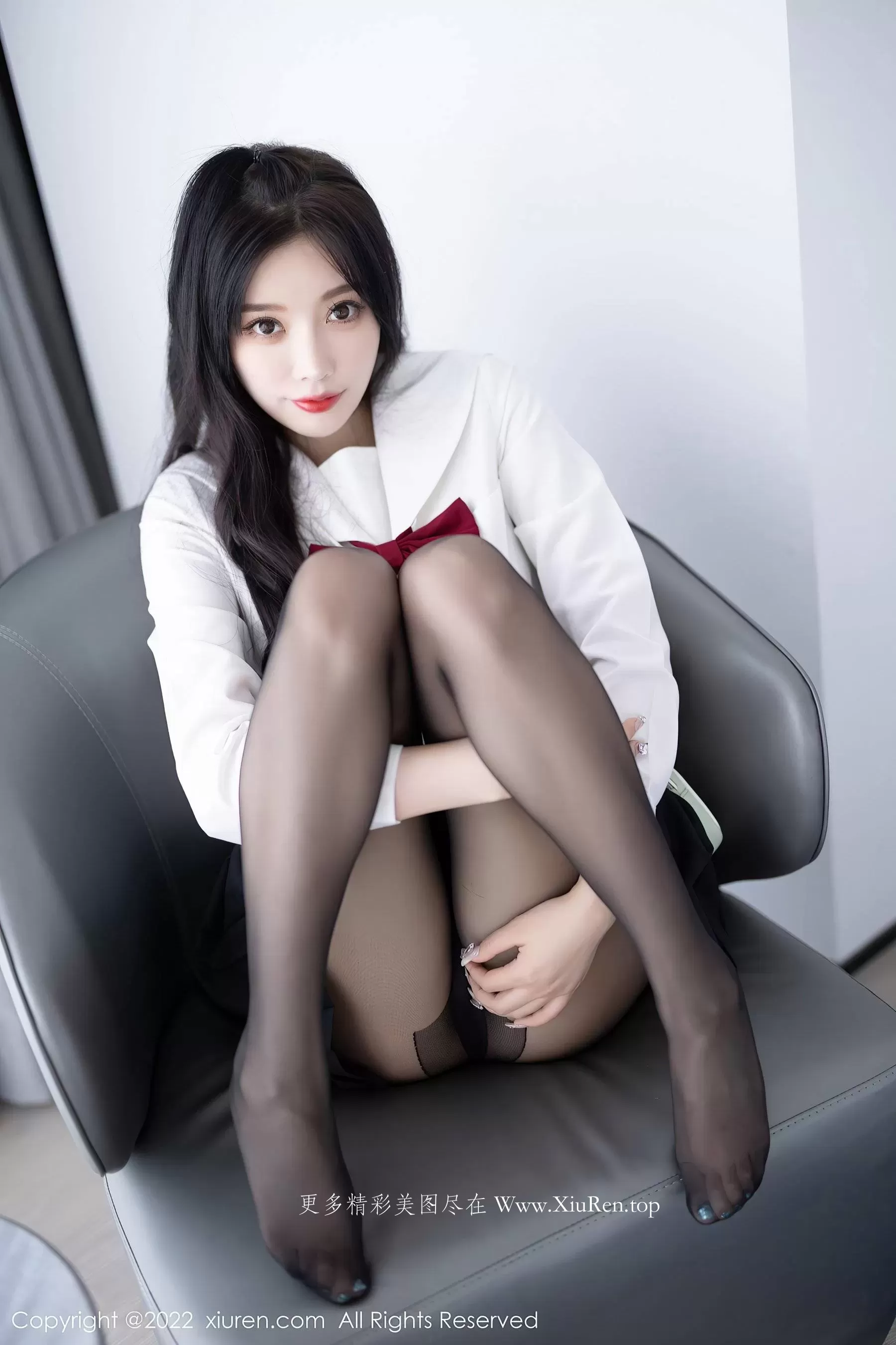 秀人网 No.5823 杨晨晨Yome 黑丝美臀