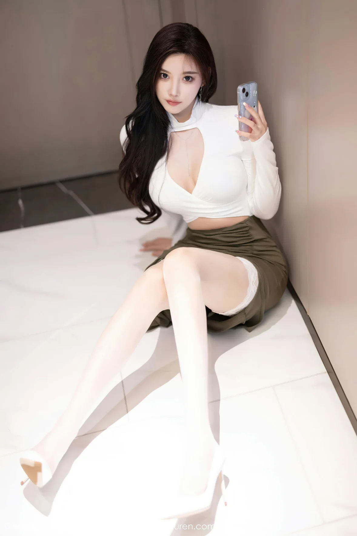 XIAOYU 语画 Vol.1080 杨晨晨Yome 绿色短裙性感写真 [86P]插图8