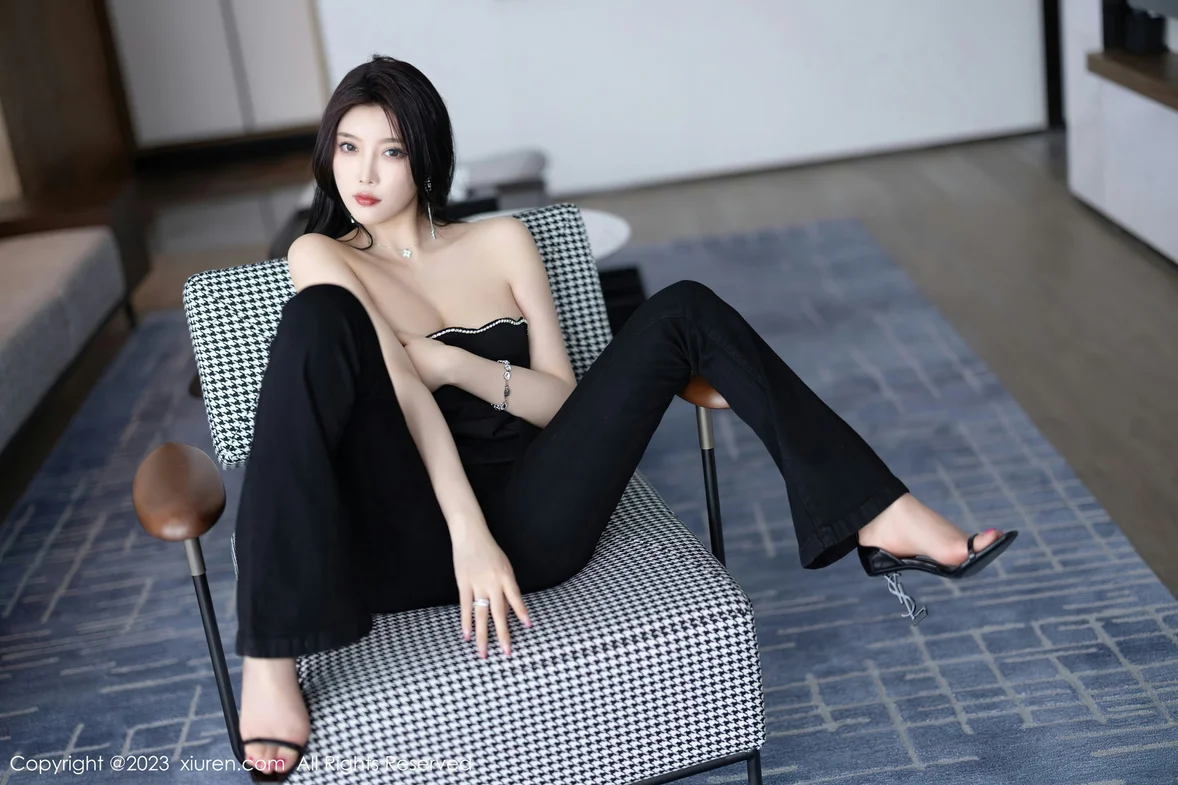 XiuRen 秀人 No.6866 杨晨晨Yome 轻透蕾丝连体衣海南岛旅拍 [91P]插图34