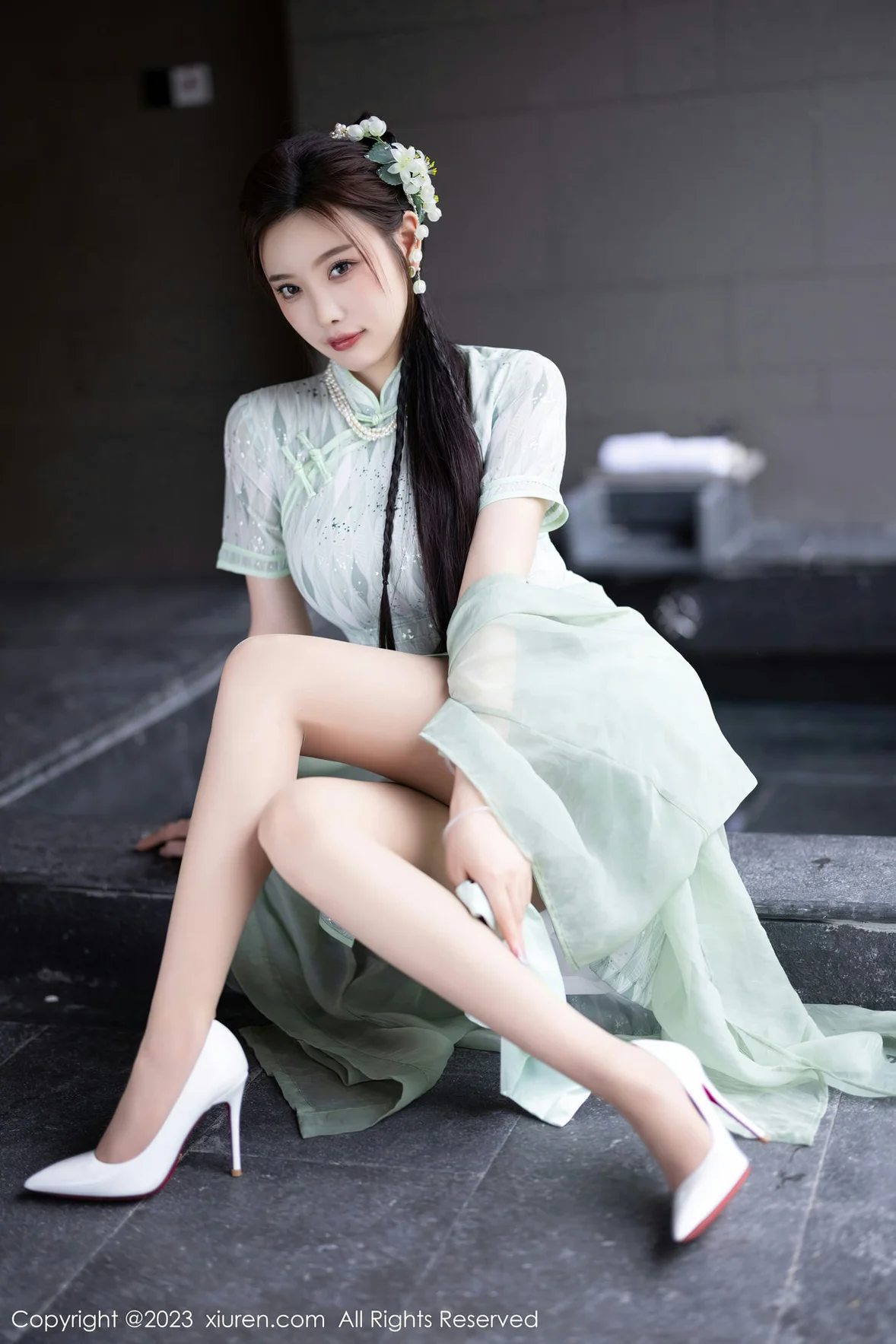 XiuRen 秀人 No.6983 杨晨晨Yome 淡绿色旗袍性感写真 [85P]插图17