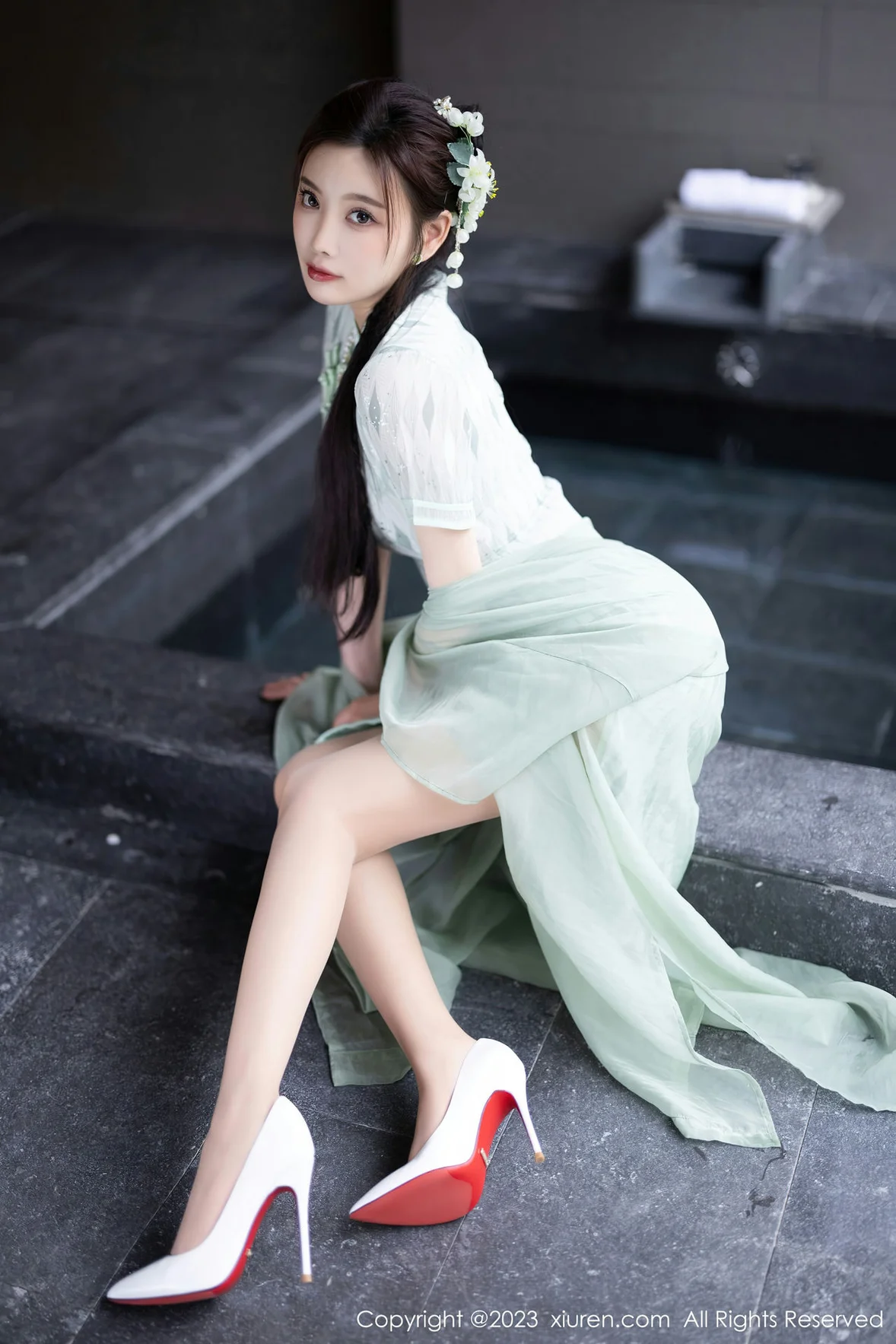 XiuRen 秀人 No.6983 杨晨晨Yome 淡绿色旗袍性感写真 [85P]插图19