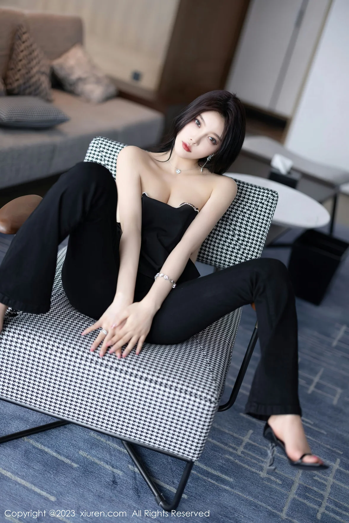 XiuRen 秀人 No.6866 杨晨晨Yome 轻透蕾丝连体衣海南岛旅拍 [91P]插图35