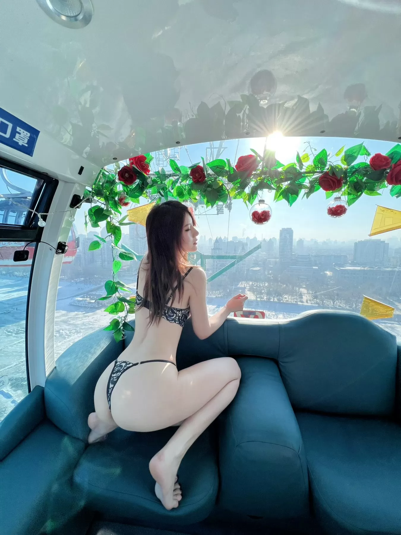 就是阿朱啊 – 微密圈 红肚兜+下班地铁+乘务员+缆车 [58P]插图29