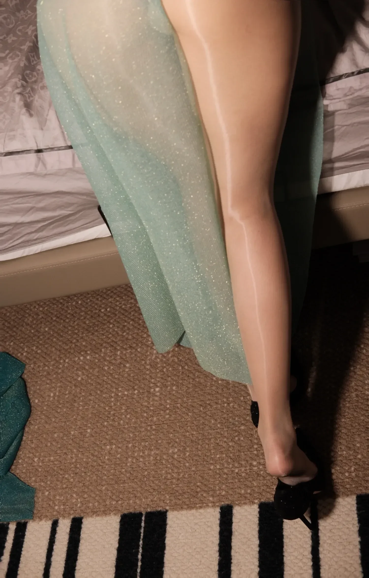 陈佩奇 (84)
