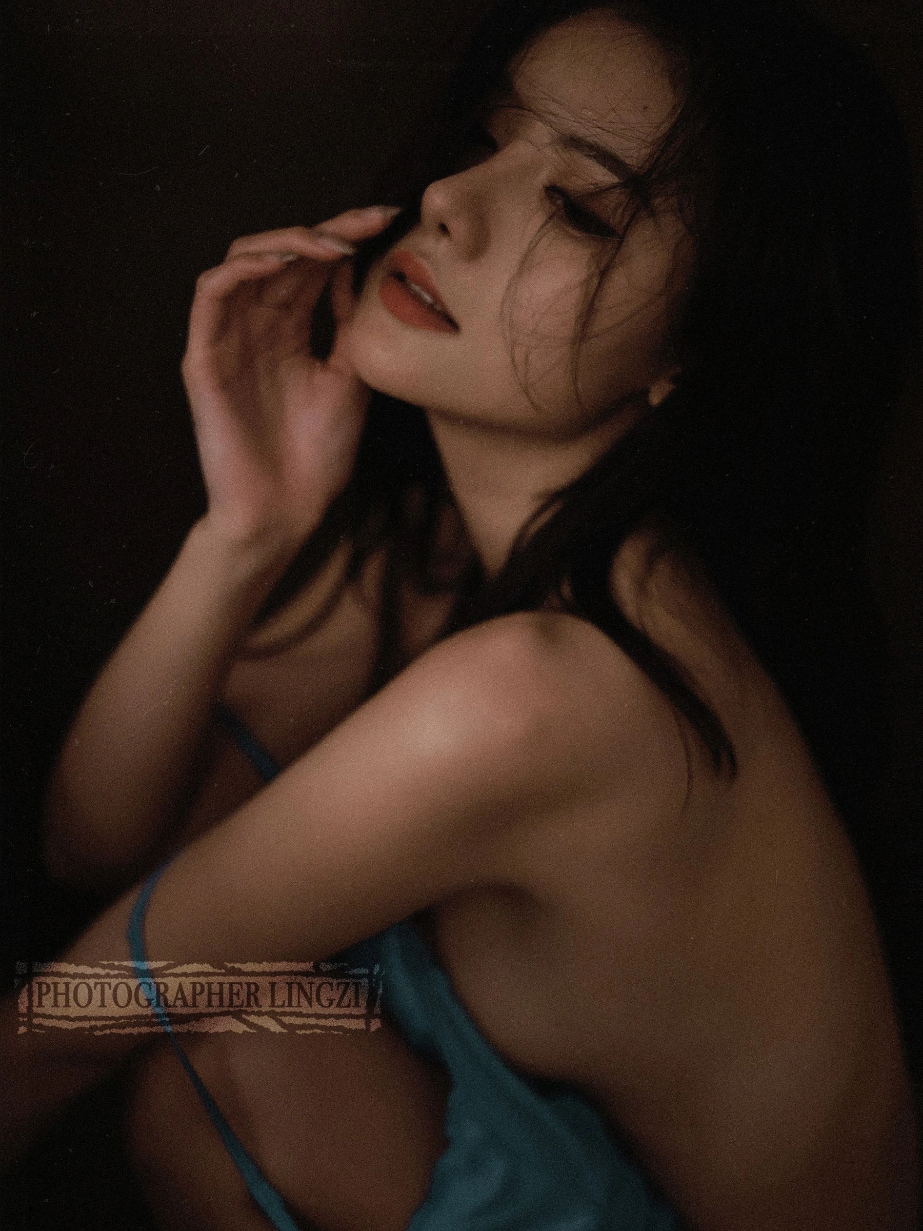 美女模特Azhua19970(阿朱啊) 微密圈视图合集插图166